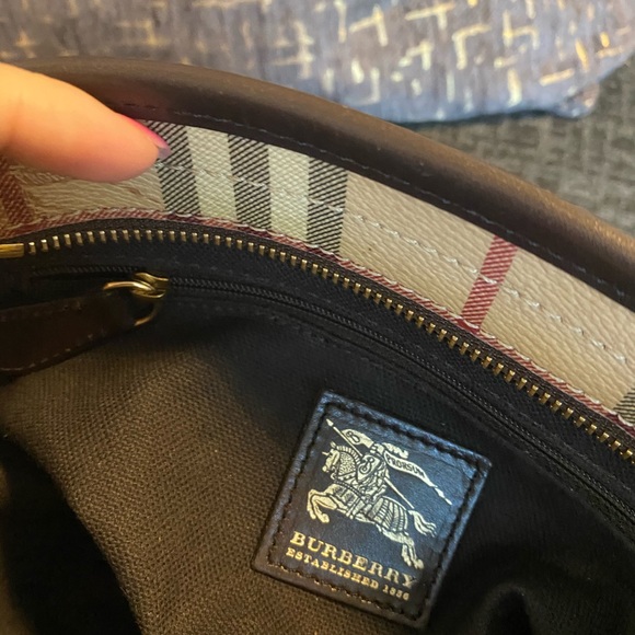 Authentic Burberry haymarket check crossbody bag - Picture 11 of 11